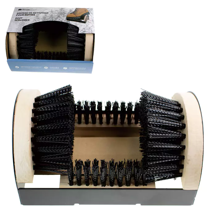 Boot scrubber for effective cleaning of outdoor footwear